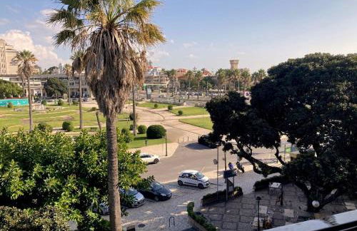 2min from BEACH & Iconic Casino Garden views - Foto 15