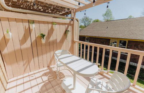 Centrally Located 2BR Overton Square Unit 2 Fast WiFi Free Parking Yes Pets - Foto 35