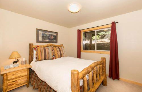 Interlaken on the West Shore by Tahoe Getaways - Pet Friendly 3BR, Close to Skiing & Walk to the Lake! - Foto 15
