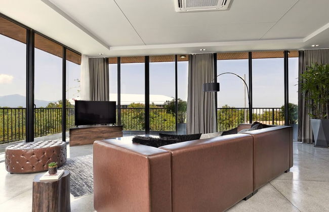 Modern 2 Bdr Apt, Large Living Room, High Speed Wifi - Photo 7