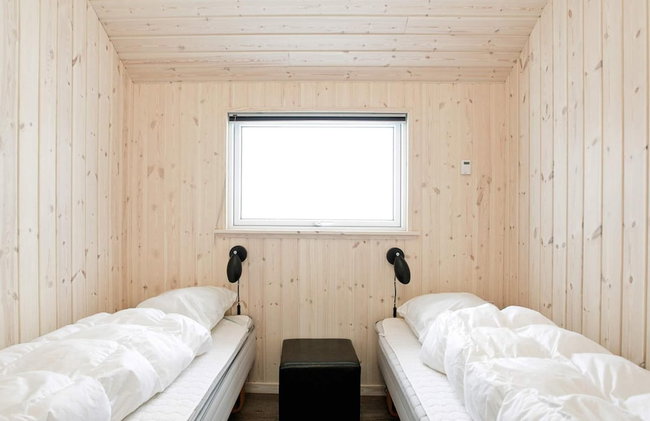 Pleasant Holiday Home in Vaggerlose near Sea - Photo 14