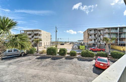 Bright Carolina Beach Condo - Walk to Shore! - Foto 24