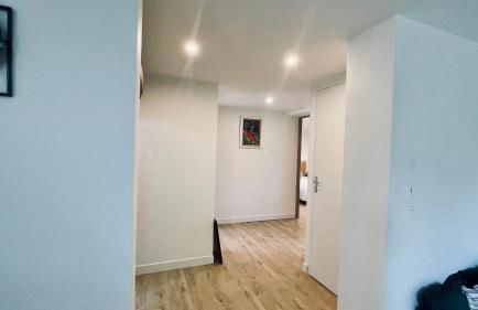 LE HAVRE D'ATHENA - Grand appart, jardin privé, abri vélos & accès rapide A61 - Foto 37