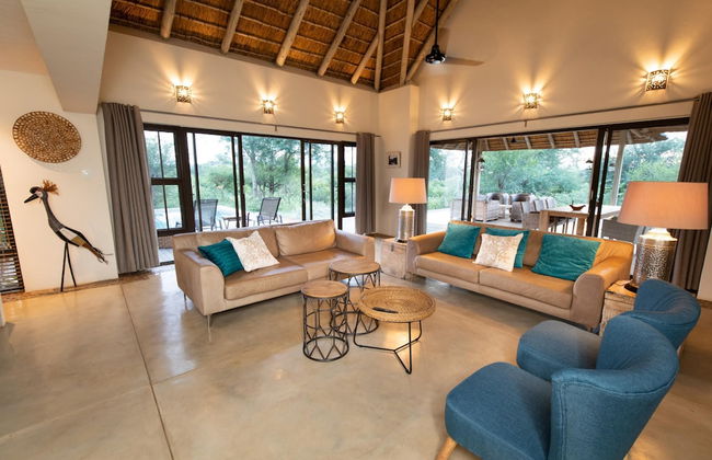 Villa Bushman Wonderful Luxury and Attractive Villa - Photo 12