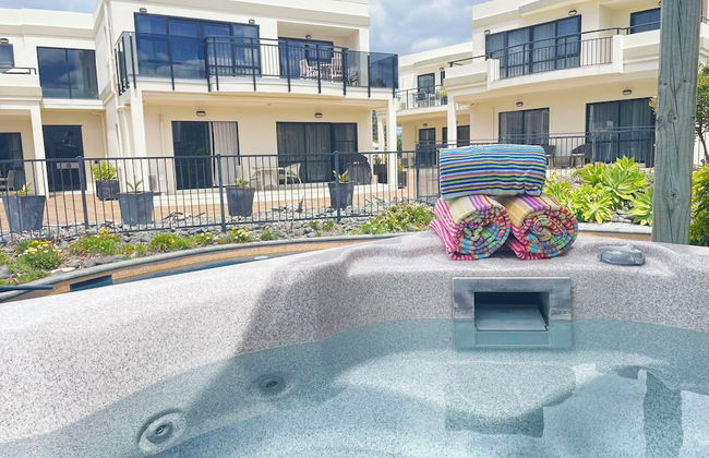 Ocean Breeze Resort - Photo 39