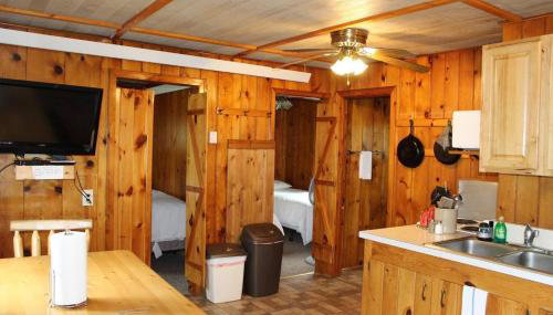 Cabin 7 - Cozy classic cabin on the lake shore with private deck - Foto 3