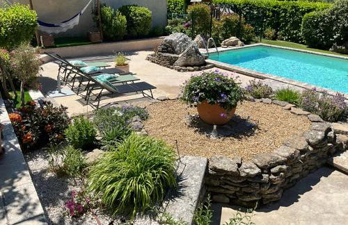 Le petit bastidon gîte à Oppède avec piscine - Foto 1