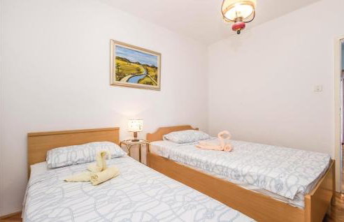 Beautiful Home In Lukovo Sugarje - Foto 36