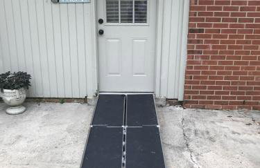 Wayne's Place-Hot tub, pet friendly. Close to HPU - Foto 20