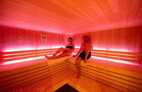 Gîte 5* piscine intérieure, sauna, à 20 mins des pistes de ski, à 300 m d’un Lac - Foto 3