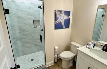 Downtown, Bay Views, Fish Market, and Blue Angels! - Foto 15