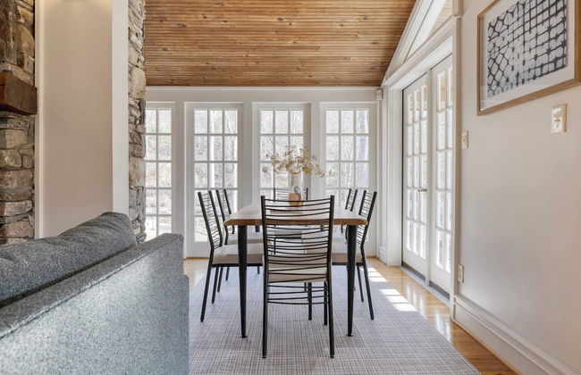 Main+guest House, Private Pond, Views, Large Yard 20mins to Heart of Asheville - Foto 14