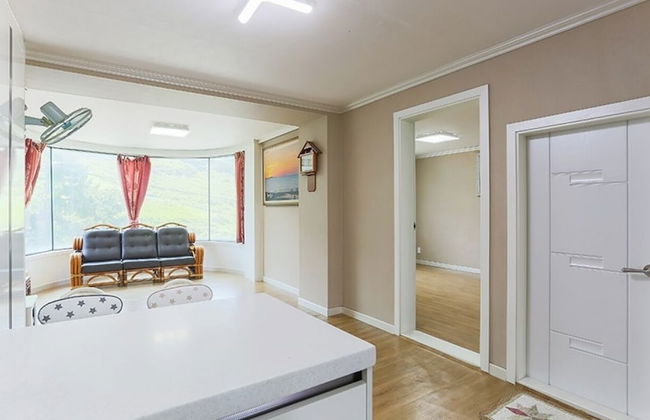 Byeonsan Dongguerami Pension - Photo 32