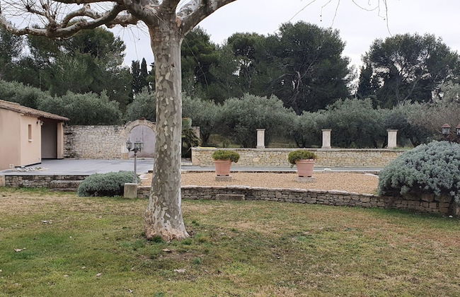 Simplistic Holiday Home in Orgon With Swimming Pool - Foto 16