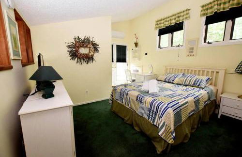 Ski-In Ski-Out Camelback Village Townhouse - 100 YDS From The Mountain - Foto 12