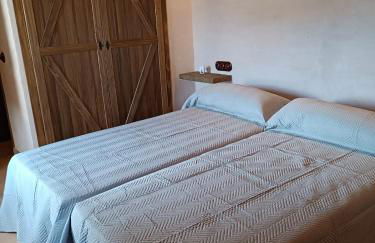 Balcón de la Moreria con leña - Photo 15