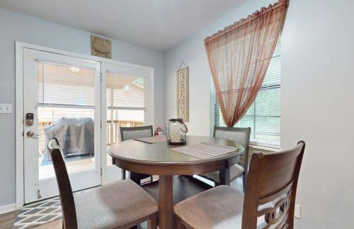 Charming Dog Friendly Home Sleeps 6 Deck Grill - Foto 8