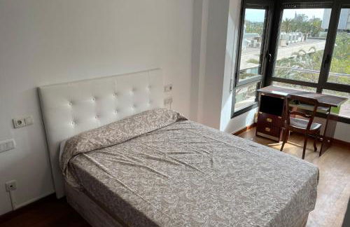 Apartment with sea views next to the beach of Mar Bella - Photo 8