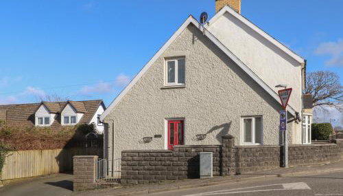 Y Bwthyn, Newport - Foto 1