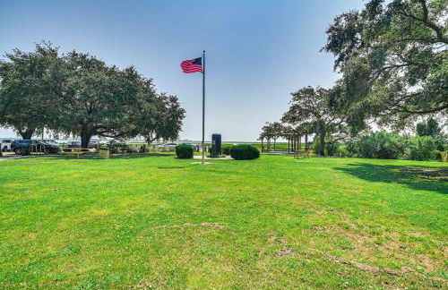 Chic Murrells Inlet Getaway about 2 Mi to Marsh Walk! - Foto 29