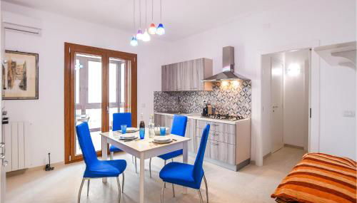 1 Bedroom Cozy Apartment In Siracusa - Foto 2