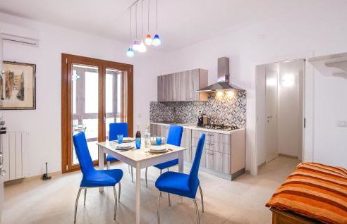 1 Bedroom Cozy Apartment In Siracusa - Foto 2