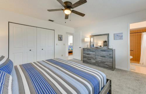 Family Friendly! Games! Waterfront North Port Home - Foto 14