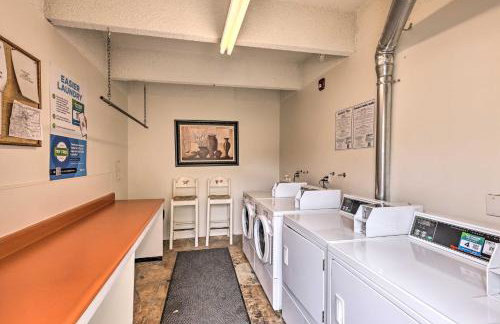 Steps to Ski Shuttle! Frisco Condo with Indoor Pool - Foto 35