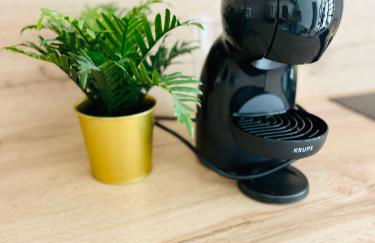 Emerald Suite Plaza - Photo 14