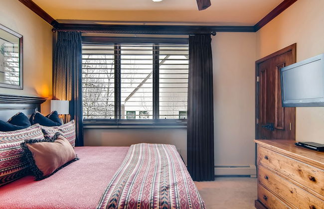 Highlands Area by East West Hospitality - Photo 29