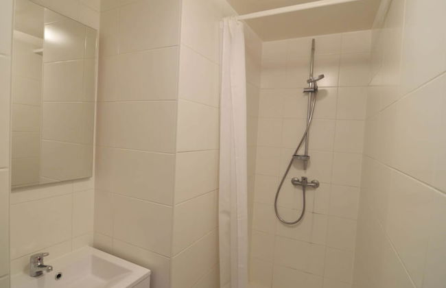 Modern Farmhouse in Chassepierre With Terrace - Photo 23