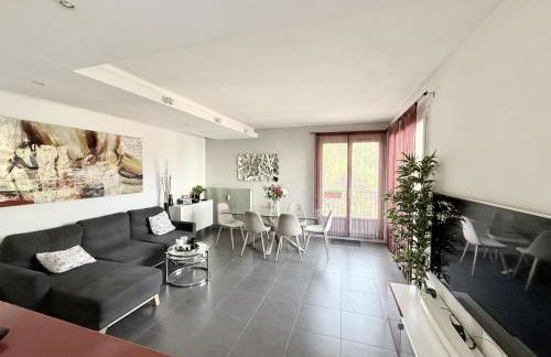 Appt Cosy Porte Paris parc Fleural et Parking - Foto 6