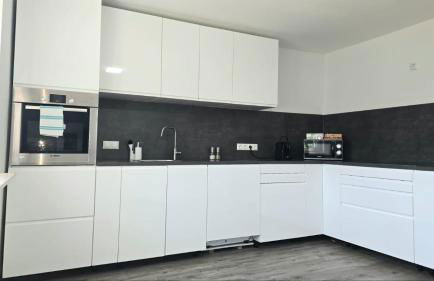 HAPPY HOMES FUN - Dein Erlebnis-Apartment für Gamer, Helden & große Kinder - Parkplatz - PS5 - WLAN - Foto 16