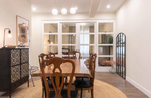 Prime Location Bilbao | 4BR, 2BA & Parking - Foto 10