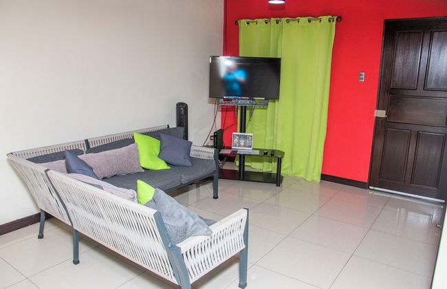 Aloj Entero 1km Juan Santamaría Airport - Foto 28