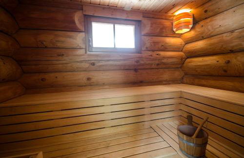 Luxus-Ferienhaus Blockhaus Chalet Nr 2 Toplage am Feldberg mit Sauna, Outdoor-Hottub, Kamin auf 1300m üM - Foto 20