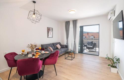 Olive Family house - Photo 1