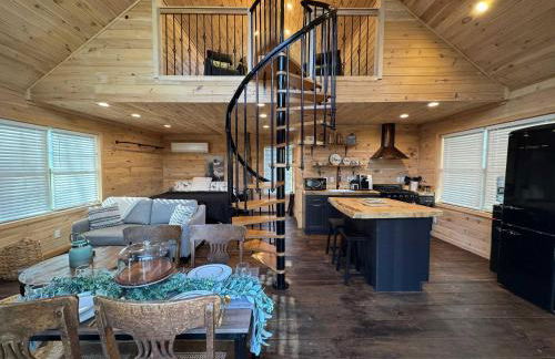 Treehouse Duo Lakefront 2 Private Hot Tubs - Photo 3