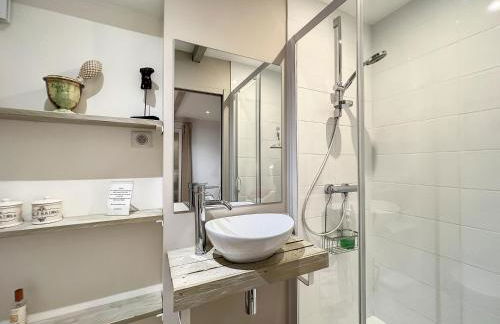 La maison blanche Intra-Muros Free parking - Foto 15