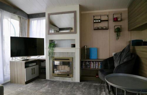 Silver Birch Retreat - Percy Woods Country Retreat With 18 HOLE FREE GOLF - Foto 4