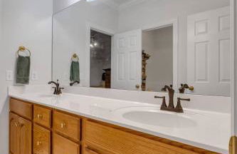 LakeFront | HotTub | Dock | 4BD4.5BA | FreeParking - Foto 10