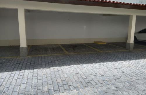 Apartamento com varanda Gourmet na praia da enseada - Foto 17