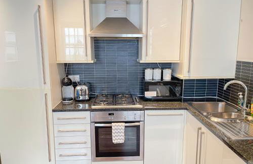 Embankment 2-Bed Flat with AC near Charing Cross, Trafalgar Square, London Eye, Big Ben - Foto 11