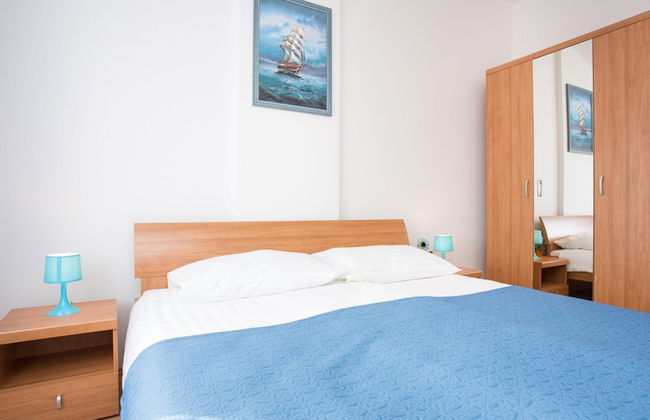 Scenic Elegant Apartments Krk With Balcony and Pool - Photo 14