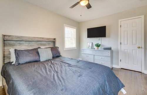 11 Mi to Mercedes-Benz Stadium Home with Yard! - Foto 15