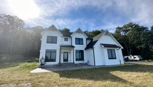 New Farmhouse, King Beds, Game Room, Hot Tub & View! - Foto 2