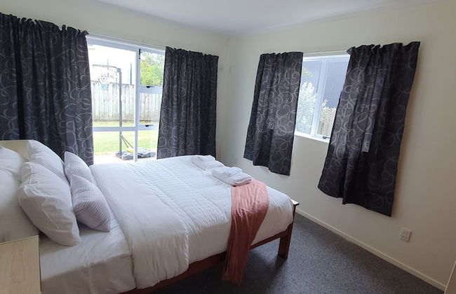 Cheerful 3BR Home - Free WiFi & Netflix - Foto 9