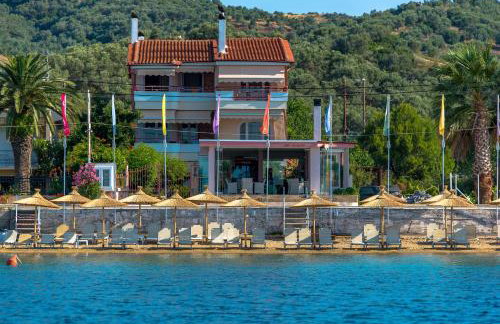 Over Sea Rooms & Villas - Foto 2