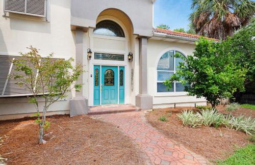 Enclave 202a 2 Bedroom Condo by RedAwning - Foto 13