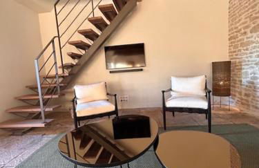 Au 8 à Meursault, Magnifique maison Bourguignonne au pied des vignes, jardin, places de parking privée - Foto 7